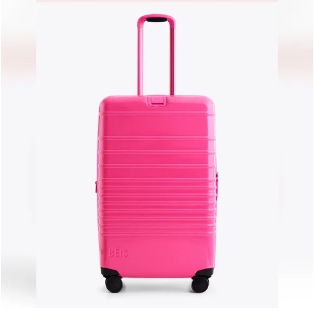 Beis Barbie Check In